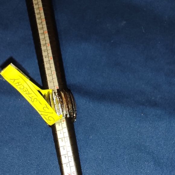 Fashion Rings - Picture 6 of 7